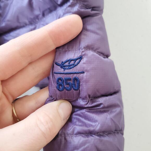 L.L.Bean Jacket Womens Medium Purple Ultralight 850 Down Hooded Puffer DownTek - Picture 6 of 13